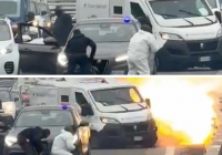 Италияда қарулы қарақшылар жол ортасында инкассаторлық көлікті жарып атыс шығарды (видео)