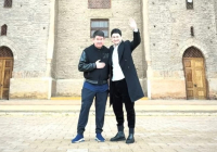 "Тарих жазуға келдік": Төреғали Төреәлі отбасымен бірге Түркістанға көшіп кетті