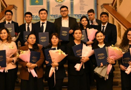 Мемлекет басшысының тапсырмасымен 14 жас ғалым жаңа пәтер иесі атанды