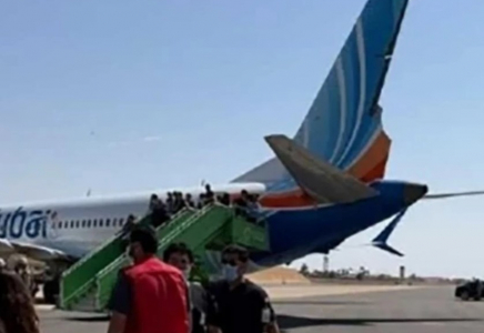 Flydubai рейсіндегі тағы бір ғажайып: Ұшақ қатты зақымданса да аман қонды