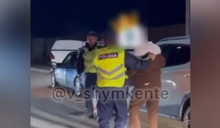 Шымкентте бір топ еркек 60 жастағы ер адамның аяғын сындырып, пышақтап кетті