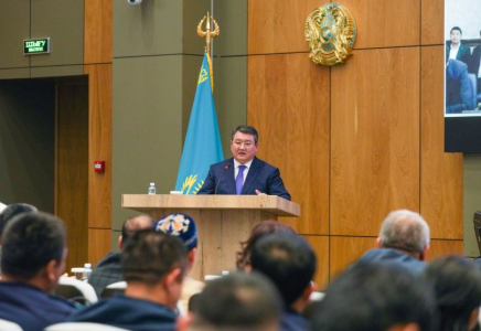 Түркістанда Президент кеңесшісінің қатысуымен Жолдаудың басым бағыттары сараланды