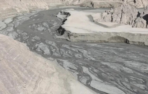 Иран билігі жасанды жаңбыр шақыру үшін бұлт егуді бастады