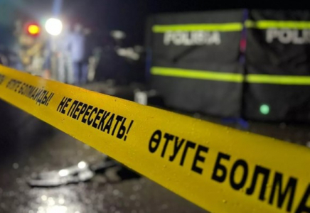 Астанадағы көпірде жол апатынан екі адам көз жұмды