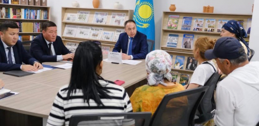 ТҮРКІСТАН: Қанат Қайыпбек өңір тұрғындарын жеке қабылдады 