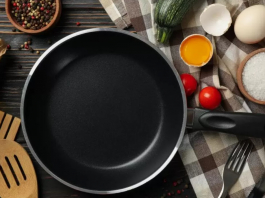 ​Жабыспайтын қазаныңызды бүлдіріп алсаңыз, қалпына келтіруге болады