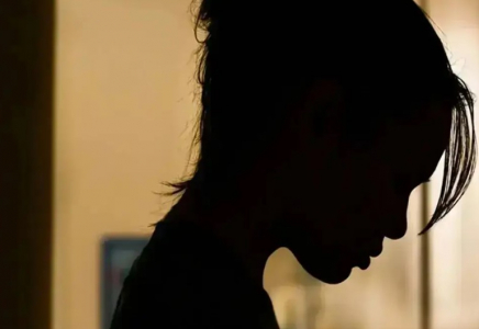 БҚО-да 16 жастағы қызды үйіне апарып, қатынасқа түскен әкімдік қызметкері қайта тергелетін болды