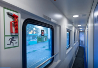 Швейцарияда 80-ге жуық жолаушысы бар пойыз рельстен шығып кетті 