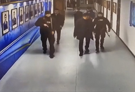 Күдебаев қарулы күзетпен жүрген: қаңтар оқиғасы туралы видео жарияланды