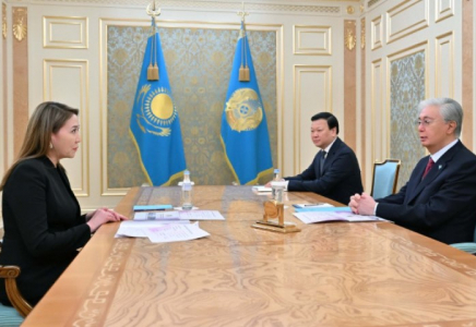 Президент «Қазақстан халқына» қоғамдық қорының басқарма төрайымы Ләззат Шыңғысбаеваны қабылдады