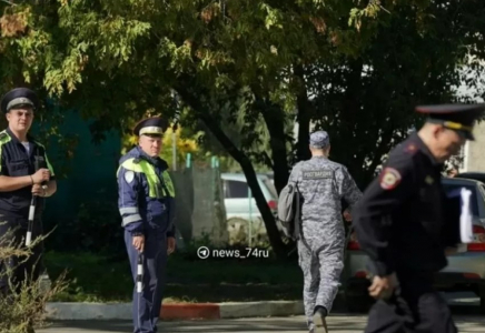 Ресейде оқушы сыныптастары мен мұғалімдеріне балғамен шабуылдады