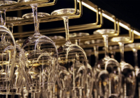 Әлемде ішімдікке сұраныс күрт төмендеп, 22 миллиард доллардың тауары қоймаларда қаңтарылып қалды