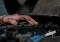 Оралдағы шұжық цехында жұмысшы станокқа қысылып көз жұмды