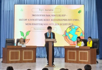 ​Шымкентте студенттер экологиялық бастамаларды талқылады