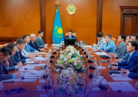 Қала бюджетінің орындалуы, әлеуметтік маңызы бар азық-түлік тауарларының бағасын тұрақтандыру және мемлекеттік қажетіне жер учаскелерін қайтару: Шымкентте аппарат отырысы өтті