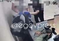 Қостанайда айықтыру орталығындағы науқасты аяусыз ұрған санитар сотталып кетті (ВИДЕО)