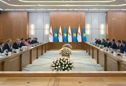 Қазақстан мен Кипр президенттері кеңейтілген құрамда келіссөз жүргізді