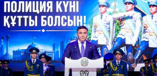 ​ШЫМКЕНТТЕ ПОЛИЦИЯ КҮНІНЕ АРНАЛҒАН САЛТАНАТТЫ ІС-ШАРА ӨТТІ
