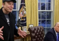 "Есінен адасты": Трамп Масктың партия құру туралы шешімін сынға алды