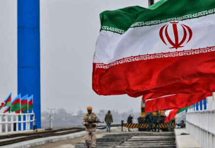 Әзербайжан Иранмен шекараға әскерін әкеліп қойды