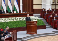 Өзбекстанда қажетсіз шенеуніктер жаппай қысқартылмақ