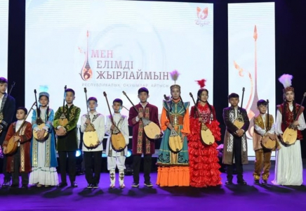 ​ҚАЗАҚСТАННЫҢ 14 ӨҢІРІНЕН КЕЛГЕН ЖАС АҚЫНДАР ШЫМКЕНТТЕГІ РЕСПУБЛИКАЛЫҚ АЙТЫСТА БАҚ СЫНАДЫ