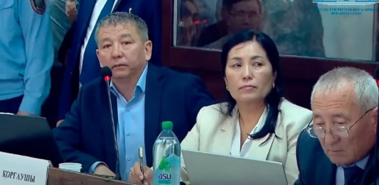 ​«Ауылға путевка алып кетеміз бе»: Шерзат ісі бойынша куәгер күдіктіден естігенін айтты