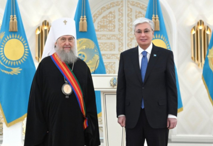 Президент Астана және Қазақстан митрополиті Александрды I дәрежелі «Достық» орденімен марапаттады