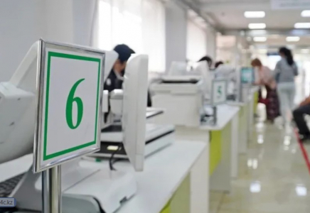 Жүргізуші куәлігін заңсыз берген мамандандырылған ХҚКО қызметкерлері ұсталды