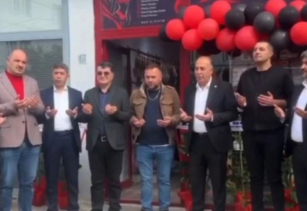 Түркияда эротикалық іш киім дүкенін дұға оқып ашты: Салтанатқа қала әкімі де қатысты