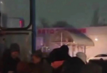 Қарағандыда жолаушылар мінген автобус көлікпен соқтығысты