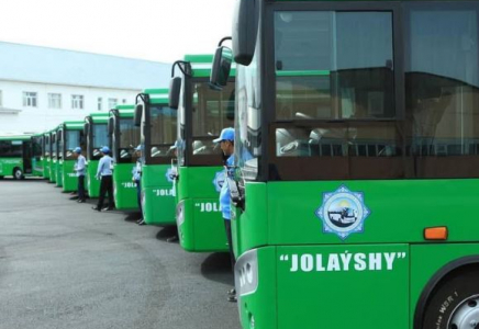 ТҮРКІСТАН: Бірқатар қалада референдум күні қоғамдық көлік тегін қатынайды