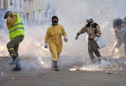 Нидерландта петардалар мен фейерверктерге тыйым салынды
