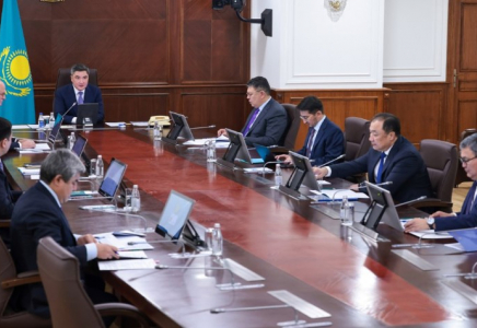 Премьер-министр электр энергетикасын дамыту және цифрландыру мәселелері жөніндегі Үкімет отырысын өткізді Премьер-министр электр энергетикасын дамыту және цифрландыру мәселелері жөніндегі Үкімет отырысын өткізді