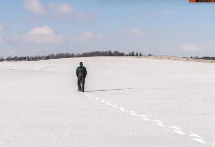 Бірнеше күн бойы іздестірілген 72 жастағы ер адам қар басып қалған көлігінен өлі табылды
