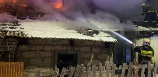 Павлодар облысында тұрғын үйде ер адам өртеніп кетті