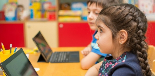 Балабақша ТӘРБИЕШІЛЕРІНЕ арналған қызықты ЖИ құралдары