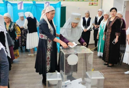 ​​ӘКІМ САЙЛАУЫ: МАҚТААРАЛДА КӨПБАЛАЛЫ АНАЛАР ӨЗ ТАҢДАУЫН ЖАСАДЫ