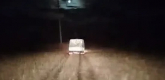 СҚО-да батпақта қалған көліктерден алты адам құтқарылды