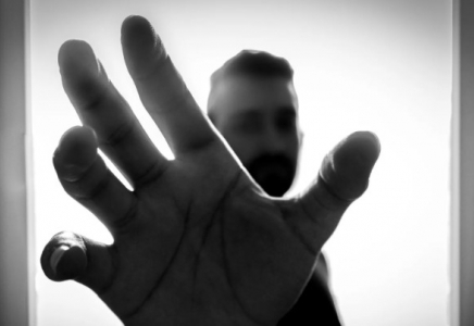 Жамбыл облысында өгей балаларын азаптаған ер адам сотталды