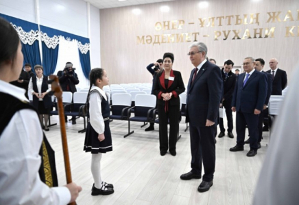 Мемлекет басшысы Қаратал ауданындағы әлеуметтік нысандармен танысты