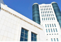 Қазақстан халықаралық банктерден шамамен 490 млрд теңге қарыз алады