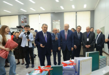 ШЫМКЕНТ: М.Әуезов атындағы университетте Серікжан Сейітжанов атындағы мәжіліс залы ашылды