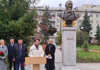 Татарстанда қазақтың ұлы ақыны әрі ойшылы Абай Құнанбаевтың ескерткіш-бюсті ашылды