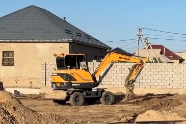 ШЫМКЕНТ: қала әкімі тұрғын үй, қоғамдық көлік және жол инфрақұрылымы нысандарының жайымен танысты 