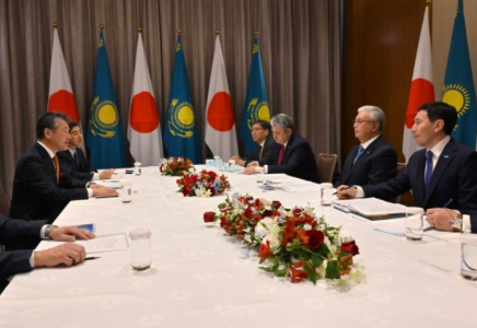 Қасым-Жомарт Тоқаев Hitachi Construction Machinery компаниясының президенті Масафуми Сэнзакиді қабылдады