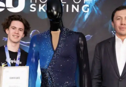 Михаил Шайдоров Миландағы мұражайға ерекше тарту жасады