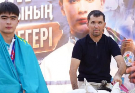 ​ТҮРКІСТАН: ҚАЗЫҒҰРТТЫҚТАР ӘЛЕМ ЧЕМПИОНАТЫНЫҢ ЖҮЛДЕГЕРІНЕ ҚҰРМЕТ КӨРСЕТТІ