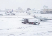 АҚШ-та қалың қардан 10 мыңнан астам рейс тоқтатылды