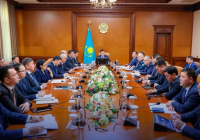 ШЫМКЕНТ: аппарат отырысында қаланың өзекті мәселелері қаралды